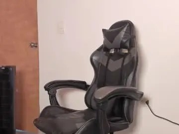 Chaturbate Free Live Porn of leo_jones389