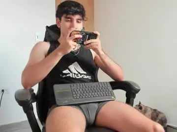 Chaturbate Free Porn Cam of leo_jones389