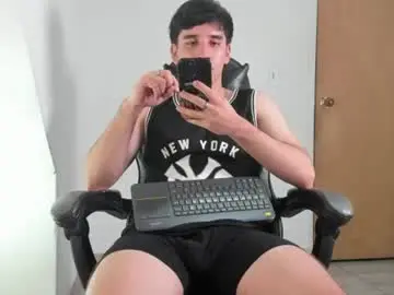 Chaturbate Private Sex Chat of leo_jones389
