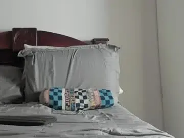 Chaturbate Live Sex Cam of leo_jones389