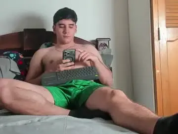 Chaturbate Free Porn Cam of leo_jones389