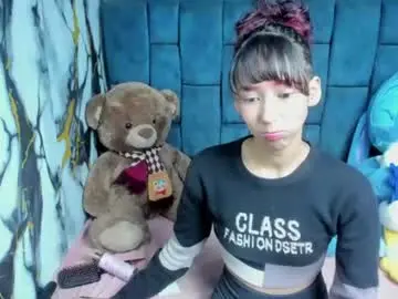 Chaturbate Nude Webcam of valentinaklean1