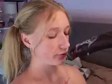 Chaturbate Live Sex of alisonhowell