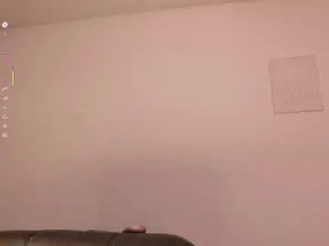 Chaturbate Live Sex Cam of cute_shine