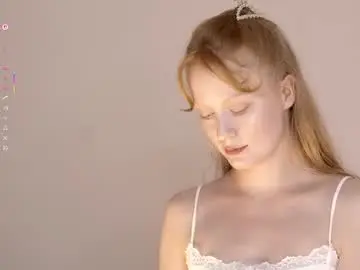 Chaturbate Nude Webcam of cute_shine