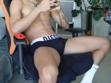 Chaturbate Free Porn Cam of vito_benz