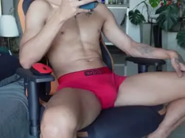 Chaturbate Best live sex cam show of vito_benz