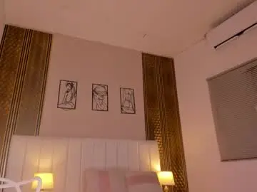 Chaturbate Best live sex cam show of zoe_sky_