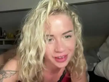 Chaturbate Live Sex Cam of allanarey151