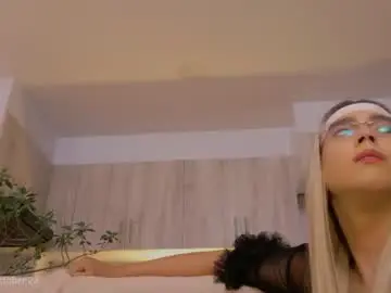 Chaturbate Live Porn of camii_desire