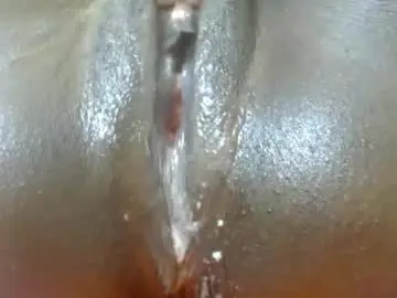 Chaturbate Live Sex Cam of crazyebonie