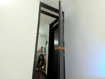 Chaturbate Live Sex Cam of doll_channelx