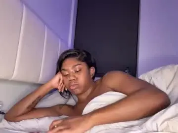 Chaturbate Live Sex Cam of mskitty000