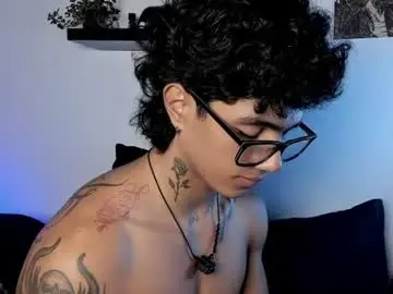 Chaturbate Live Sex Cam of aress444