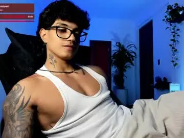 Chaturbate Best live sex cam show of aress444