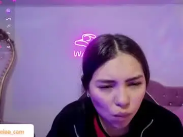 Chaturbate Live Sex Cam of isabela_tay