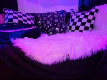 Chaturbate Live Sex Cam of mariiana_velezz