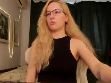 Chaturbate Free Porn Cam of fire_moth
