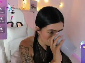 Chaturbate Live Sex of katia_sex25