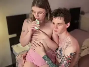 Chaturbate Watch Live Sex Cams of ourlittlesecret_4u