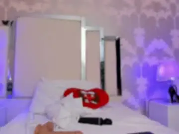 Chaturbate Adult Video Chat of lauramartin1