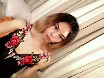 Chaturbate Live Sex of skinnytrans69