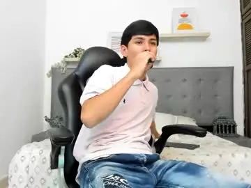 Chaturbate Free Live Porn of andrew_restrepo