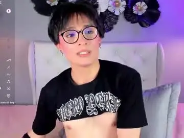 Chaturbate Sex Cam of cherryy_boy