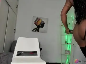Chaturbate Best live sex cam show of emma_backer_