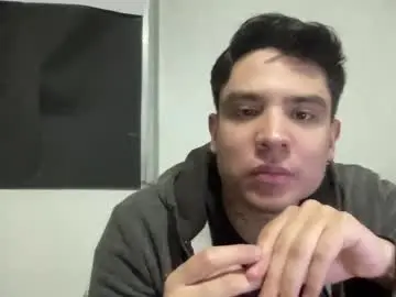 Chaturbate Nude Webcam of garypinepineapple