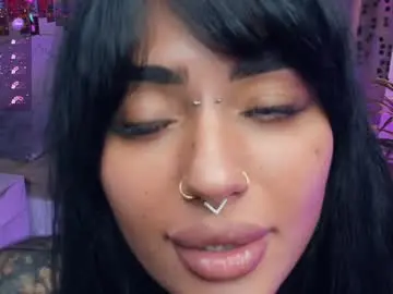 Chaturbate Adult Video Chat of light_my_f1re