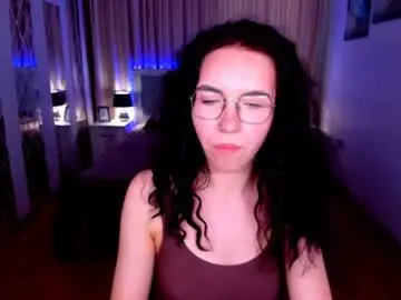 Chaturbate Live Sex Cam of triciadaisy