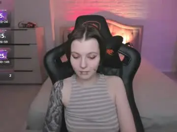 Chaturbate Live Sex Cam of arden_moraine