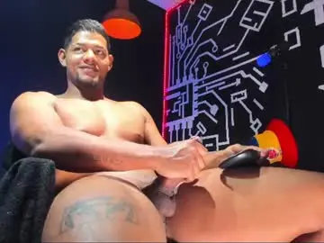 Chaturbate Private Sex Chat of daniel_boy18