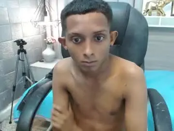 Chaturbate Free Live Porn of malik20_