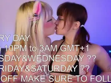 Chaturbate Live Sex Cam of nikkisilk