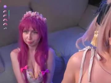 Chaturbate Live Sex Cam of nikkisilk
