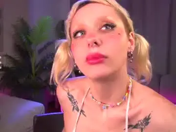 Chaturbate Free Live Porn of nikkisilk