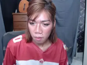 Chaturbate Live Sex Cam of carlai_2