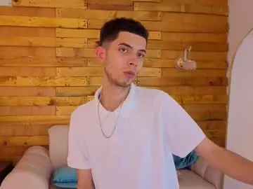 Chaturbate Adult Webcams of prettyboyy_13