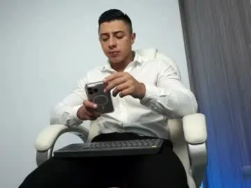 Chaturbate Sex Cam of devin_hunter