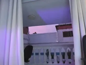 Chaturbate Nude Webcam of emmaclark_1