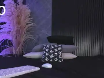 Chaturbate Live Sex Cam of emmaclark_1