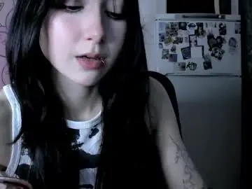 Chaturbate Live Sex Cam of holy420loly