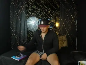 Chaturbate Watch Live Sex Cams of massimo_vidal