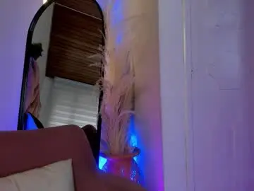 Chaturbate Live Sex of violetcollins_