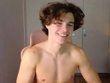 Chaturbate Sex Cam of whiteskyy_