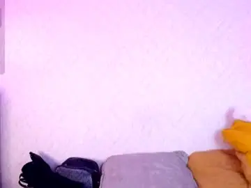 Chaturbate Live Sex Cam of atenea_smith1
