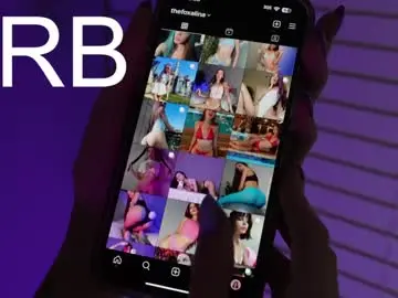 Chaturbate Nude Webcam of fox_alina