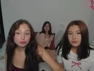 Chaturbate Watch Live Sex Cams of eumomino